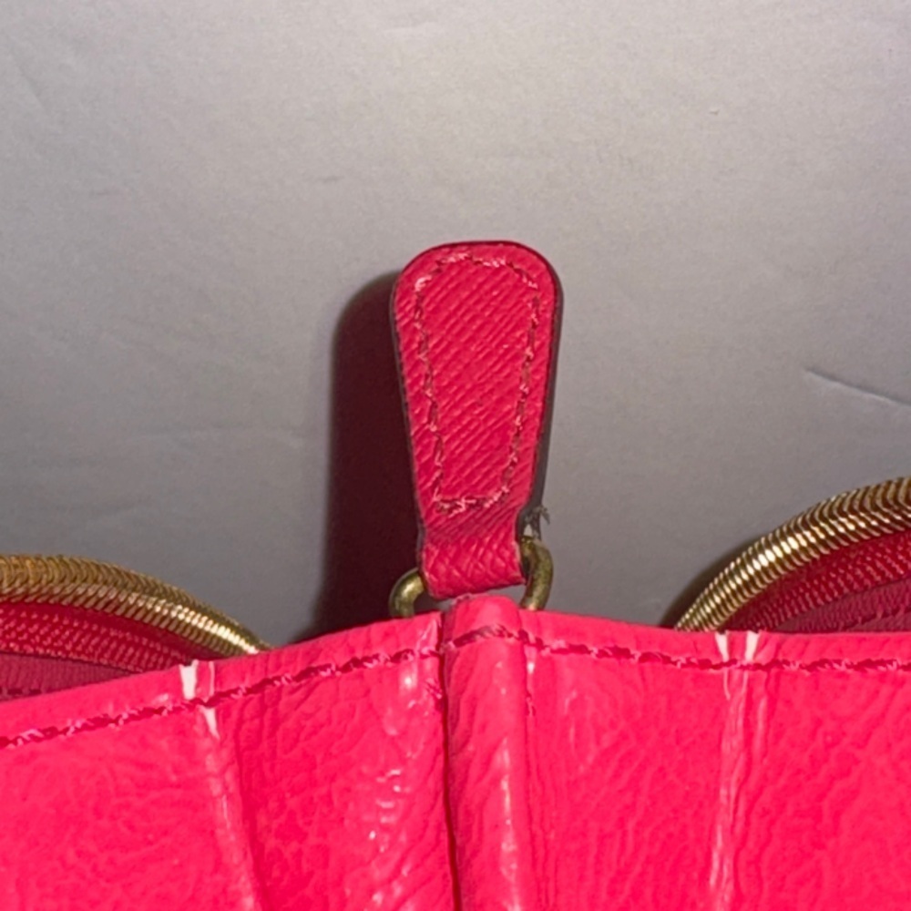 💖Coach Peyton Khaki Signature & Pink Patent Trim Zipper Wallet 💖 - Picture 6 of 11